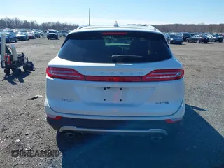 2015 Lincoln MKC with VIN 5LMTJ2AH8FUJ31911, listed as a IAAI auction lot 41735017 with 76,332 mi miles. Bid and sale history available at carsss.com. Image 16.