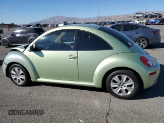 2009 Volkswagen New Beetle Coupe S with VIN 3VWPW31C79M517567, listed as a Copart auction lot 79142004 with 120,270 mi miles and Salvage Title. Bid and sale history available at carsss.com. Image 2.
