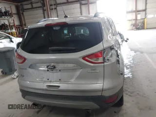 2016 Ford Escape SE with VIN 1FMCU0GX6GUB91605, listed as a IAAI auction lot 41640981 with 130,517 mi miles. Bid and sale history available at carsss.com. Image 17.