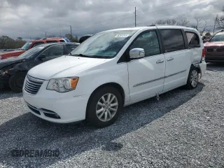2016 Chrysler Town & Country Limited Platinum with VIN 2C4RC1GG8GR215732, listed as a Copart auction lot 46291215 with 118,192 mi miles and Salvage Title. Bid and sale history available at carsss.com. Image 1.