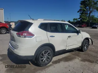 2015 Nissan Rogue SL z VIN 5N1AT2MV9FC795341, wystawiony jako Copart lot #57528965 z przebiegiem 108 303 mil mil oraz Szkoda całkowita • Salvage title. Historia ofert i sprzedaży dostępna na DreamBid. Obrazek 3.