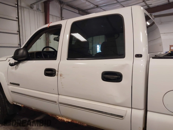 2006 Chevrolet Silverado 1500HD LT1 with VIN 1GCGK13U76F242626, listed as a IAAI auction lot 40786885 with 171,077 mi miles and . Bid and sale history available at DreamBid. Image 15.
