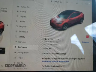 2022 Tesla Model Y Long Range z VIN 7SAYGDEE5NF387781, wystawiony jako Copart lot #50248215 z przebiegiem 24 173 mil mil oraz Szkoda całkowita • Salvage title. Historia ofert i sprzedaży dostępna na DreamBid. Obrazek 9.