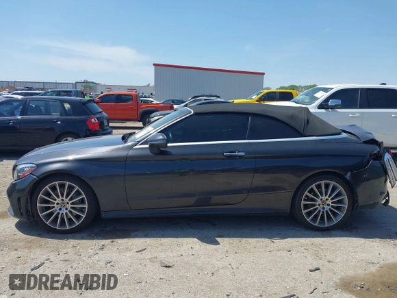 2019 Mercedes-Benz C 300 with VIN WDDWK8DB9KF773831, listed as a IAAI auction lot 41923479 with 37,124 mi miles and . Bid and sale history available at DreamBid. Image 14.