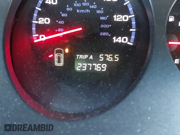 2005 Acura MDX Touring with VIN 2HNYD18925H526627, listed as a IAAI auction lot 41342488 with 237,769 mi miles. Bid and sale history available at carsss.com. Image 15.
