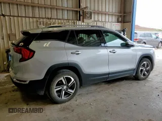 2020 GMC Terrain SLT z VIN 3GKALPEV8LL143945, wystawiony jako Copart lot #63500555 z przebiegiem 121 890 mil mil oraz Szkoda całkowita • Salvage title. Historia ofert i sprzedaży dostępna na DreamBid. Obrazek 3.
