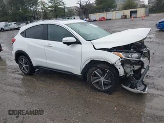 2021 Honda HR-V EX with VIN 3CZRU6H56MM724240, listed as a IAAI auction lot 41871785 with 1 mi miles. Bid and sale history available at carsss.com. Image 1.