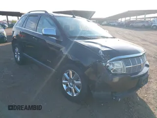 2007 Lincoln MKX z VIN 2LMDU68C87BJ06115, wystawiony jako IAAI lot #42147953 z przebiegiem 173 527 mil mil oraz . Historia ofert i sprzedaży dostępna na DreamBid. Obrazek 1.
