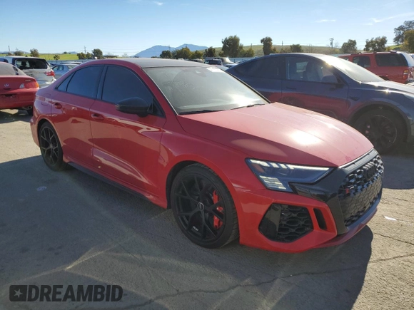 2023 Audi RS 3 z VIN WUAG4DGY9PA909612, wystawiony jako Copart lot #41700735 z przebiegiem 22 370 mil mil oraz Szkoda całkowita • Salvage title. Historia ofert i sprzedaży dostępna na DreamBid. Obrazek 4.
