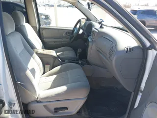 2008 Chevrolet TrailBlazer LT w/1LT with VIN 1GNDS13S182198903, listed as a IAAI auction lot 41769977 with 231,109 mi miles. Bid and sale history available at carsss.com. Image 5.