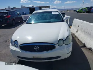 2007 Buick LaCrosse CXL with VIN 2G4WD552871107071, listed as a IAAI auction lot 41941297 with 135,691 mi miles. Bid and sale history available at carsss.com. Image 6.