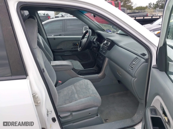 2004 Honda Pilot EX with VIN 2HKYF18464H503605, listed as a IAAI auction lot 41373673 with 112,919 mi miles. Bid and sale history available at carsss.com. Image 5.