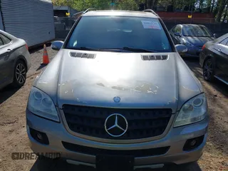 2006 Mercedes-Benz M 350 with VIN 4JGBB86E26A127156, listed as a IAAI auction lot 42062149 with 165,130 mi miles and . Bid and sale history available at DreamBid. Image 6.