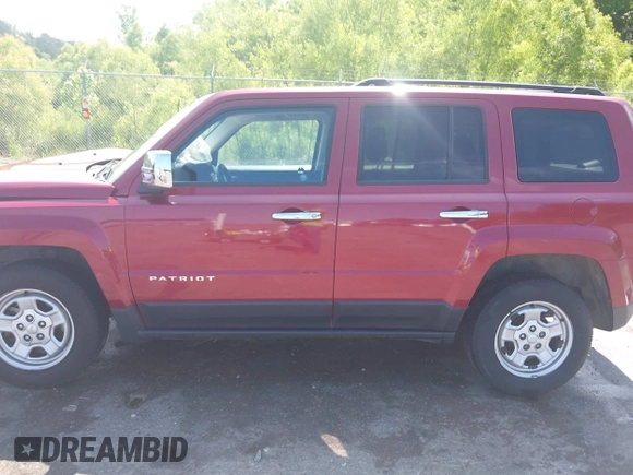 2016 Jeep Patriot Sport z VIN 1C4NJPBAXGD513390, wystawiony jako IAAI lot #42254500 z przebiegiem 178 813 mil mil oraz . Historia ofert i sprzedaży dostępna na DreamBid. Obrazek 15.