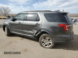 2018 Ford Explorer XLT with VIN 1FM5K8D81JGB31179, listed as a Copart auction lot 44733125 with 123,541 mi miles and Salvage Title. Bid and sale history available at carsss.com. Image 2.