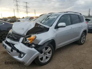 2010 Toyota RAV4 Sport z VIN JTMRK4DVXA5092429, wystawiony jako Copart lot #77143554 z przebiegiem 170 320 mil mil oraz Szkoda całkowita • Salvage title. Historia ofert i sprzedaży dostępna na DreamBid. Obrazek 1.