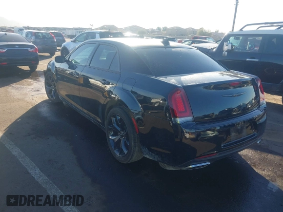 2023 Chrysler 300 Touring with VIN 2C3CCAAG0PH605037, listed as a IAAI auction lot 41149909 with 21,653 mi miles and . Bid and sale history available at DreamBid. Image 3.