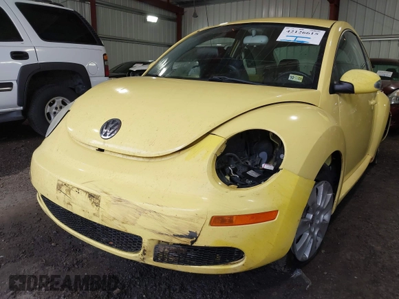 2009 Volkswagen Beetle S with VIN 3VWPW31C59M518927, listed as a IAAI auction lot 42126615 with 147,438 mi miles and . Bid and sale history available at DreamBid. Image 6.