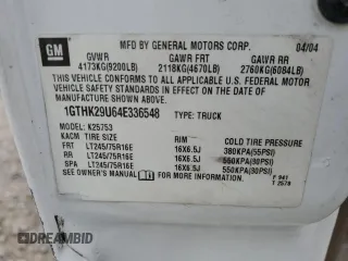 2004 GMC Sierra 2500HD SLE z VIN 1GTHK29U64E336548, wystawiony jako Copart lot #44979505 z przebiegiem 226 577 mil mil oraz Szkoda całkowita • Salvage title. Historia ofert i sprzedaży dostępna na DreamBid. Obrazek 12.