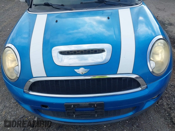 2008 MINI Hardtop S z VIN WMWMF73548TT91208, wystawiony jako IAAI lot #42747902 z przebiegiem 137 214 mil mil oraz . Historia ofert i sprzedaży dostępna na DreamBid. Obrazek 6.