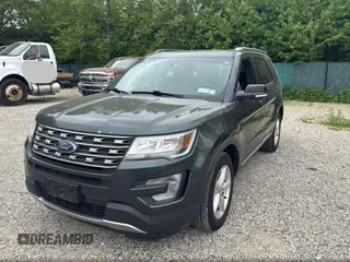 2016 Ford Explorer XLT z VIN 1FM5K8DH4GGD20336, wystawiony jako Copart lot #58873765 z przebiegiem 174 293 mil mil oraz Czysty tytuł • Clean title. Historia ofert i sprzedaży dostępna na DreamBid. Obrazek 2.