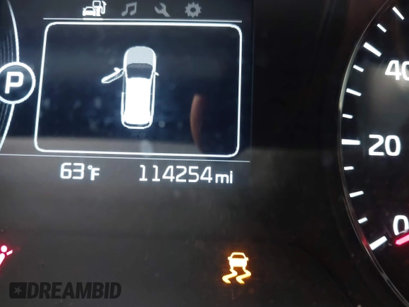 2018 Kia Sorento LX with VIN 5XYPGDA3XJG424355, listed as a IAAI auction lot 41832873 with 114,254 mi miles. Bid and sale history available at carsss.com. Image 15.