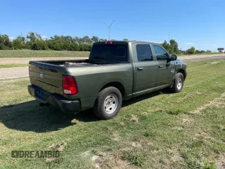 2021 Ram 1500 Tradesman z VIN 1C6RR6KG6MS549410, wystawiony jako Copart lot #74827904 z przebiegiem 122 172 mil mil oraz Czysty tytuł • Clean title. Historia ofert i sprzedaży dostępna na DreamBid. Obrazek 4.