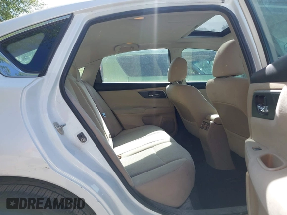 2015 Nissan Altima 2.5 S with VIN 1N4AL3AP0FC246780, listed as a IAAI auction lot 42207239 with 228,572 mi miles. Bid and sale history available at carsss.com. Image 8.