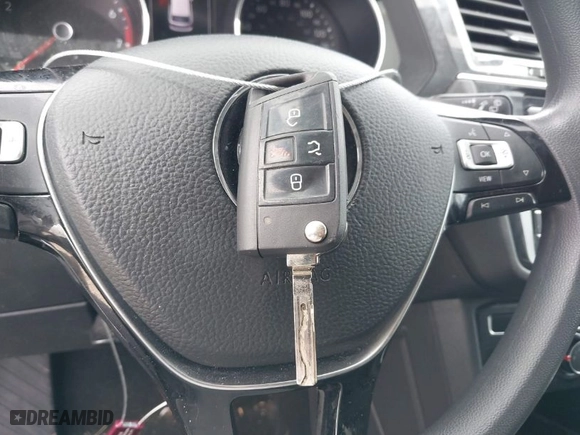 2019 Volkswagen Tiguan S with VIN 3VV1B7AXXKM056760, listed as a IAAI auction lot 41907533 with 46,749 mi miles. Bid and sale history available at carsss.com. Image 11.