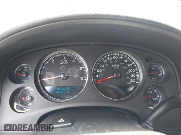 2010 Chevrolet Suburban LT with VIN 1GNUCJE06AR138587, listed as a IAAI auction lot 42145484 with 283,318 mi miles and . Bid and sale history available at DreamBid. Image 7.