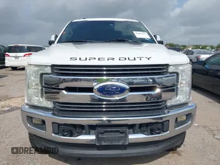 2017 Ford F-250 Lariat z VIN 1FT7W2B68HEC85264, wystawiony jako IAAI lot #42493873 z przebiegiem 185 868 mil mil oraz . Historia ofert i sprzedaży dostępna na DreamBid. Obrazek 12.