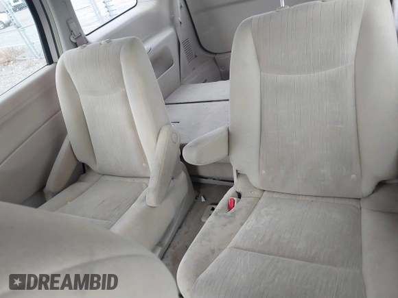 2012 Nissan Quest SL with VIN JN8AE2KP3C9041495, listed as a IAAI auction lot 40862428 with 204,371 mi miles. Bid and sale history available at carsss.com. Image 8.