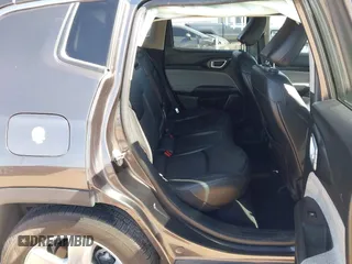 2022 Jeep Compass Latitude с VIN 3C4NJCBB5NT106599, выставлен на аукционе IAAI как лот 42111402 с пробегом 68 910 миль миль и . История ставок и продаж доступна на DreamBid. Изображение 8.