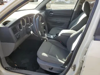 2005 Dodge Magnum SXT z VIN 2D4GZ48VX5H644848, wystawiony jako Copart lot #87614515 z przebiegiem 146 577 mil mil oraz Nie do naprawy • Non repairable. Historia ofert i sprzedaży dostępna na DreamBid. Obrazek 7.