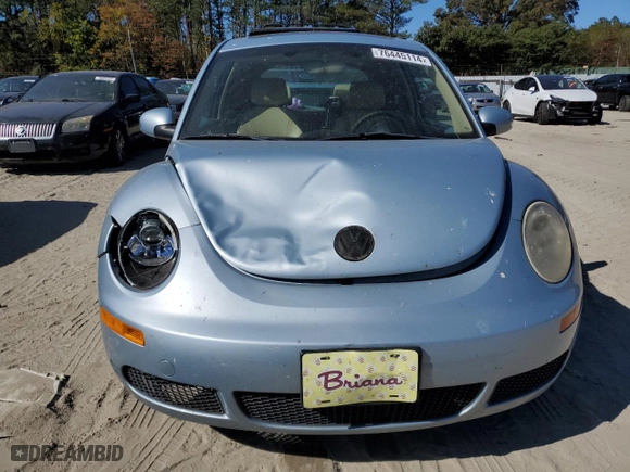 2010 Volkswagen New Beetle Coupe with VIN 3VWRG3AG8AM017804, listed as a Copart auction lot 76445114 with 114,263 mi miles and Salvage Title. Bid and sale history available at carsss.com. Image 5.