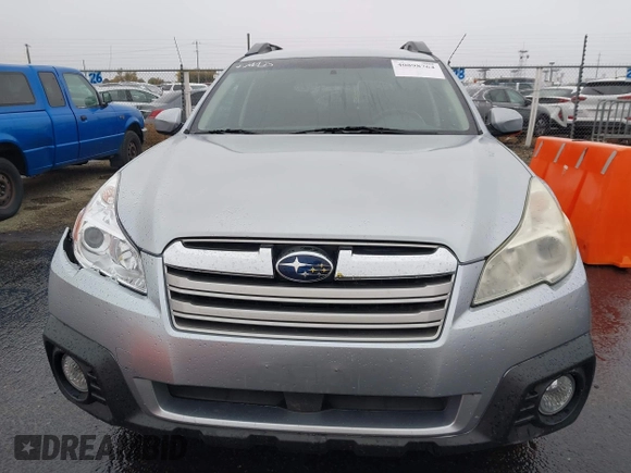 2014 Subaru Outback Premium with VIN 4S4BRBCC9E3303716, listed as a IAAI auction lot 40898764 with 191,324 mi miles and . Bid and sale history available at DreamBid. Image 6.