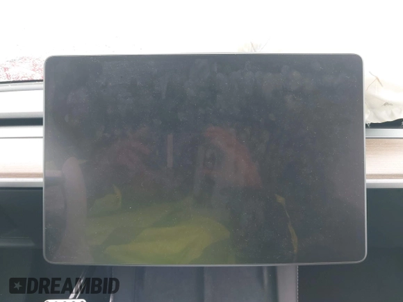 2024 Tesla Model Y Long Range z VIN 7SAYGDEEXRF230169, wystawiony jako IAAI lot #41723049 z przebiegiem Nie podano mil oraz . Historia ofert i sprzedaży dostępna na DreamBid. Obrazek 7.