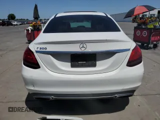 2019 Mercedes-Benz C 300 z VIN WDDWF8DB9KR515666, wystawiony jako Copart lot #57494005 z przebiegiem 101 439 mil mil oraz Tytuł czysty. Historia ofert i sprzedaży dostępna na DreamBid. Obrazek 6.