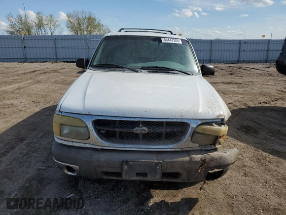 2000 Ford Explorer XLT with VIN 1FMZU83PXYZA71034, listed as a Copart auction lot 55447585 with 175,118 mi miles and Salvage title. Bid and sale history available at DreamBid. Image 5.