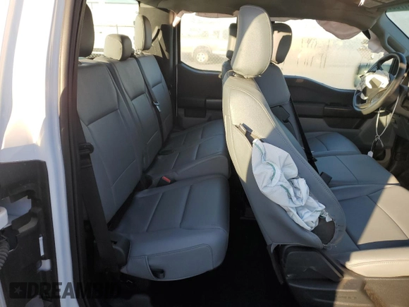 2022 Ford F-150 XL z VIN 1FTEX1CB2NKE71227, wystawiony jako Copart lot #41760385 z przebiegiem 27 946 mil mil oraz Szkoda całkowita • Salvage title. Historia ofert i sprzedaży dostępna na DreamBid. Obrazek 10.
