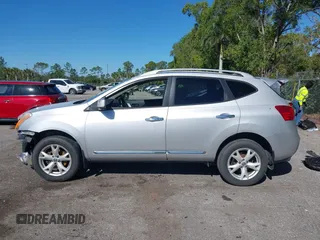 2011 Nissan Rogue SV with VIN JN8AS5MT4BW162234, listed as a IAAI auction lot 41824800 with 278,655 mi miles. Bid and sale history available at carsss.com. Image 14.