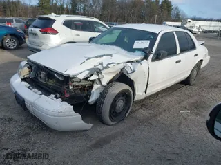 2006 Ford Police Interceptor with VIN 2FAHP71W76X102230, listed as a IAAI auction lot 41229172 with 113,899 mi miles. Bid and sale history available at carsss.com. Image 2.