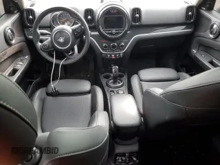 2020 MINI Countryman Cooper S with VIN WMZYX1C09L3L66767, listed as a Copart auction lot 47923355 with 44,663 mi miles and Salvage Title. Bid and sale history available at DreamBid. Image 8.