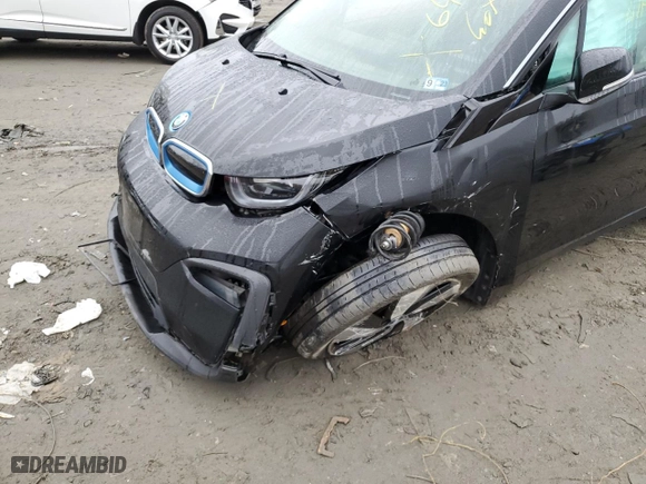 2018 BMW i3 with VIN WBY7Z4C52JVC34780, listed as a Copart auction lot 64986792 with 0 mi miles. Bid and sale history available at carsss.com. Image 9.