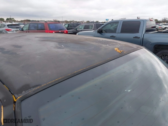 2011 Ford Crown Victoria with VIN 2FABP7AV4BX166216, listed as a IAAI auction lot 41268754 with 205,308 mi miles. Bid and sale history available at carsss.com. Image 21.