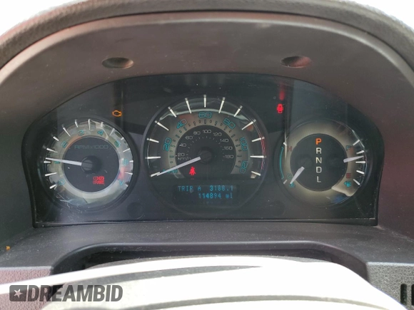 2010 Mercury Milan with VIN 3MEHM0HA4AR637476, listed as a Copart auction lot 57687715 with 114,894 mi miles and Salvage title. Bid and sale history available at DreamBid. Image 9.