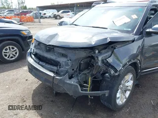 2015 Ford Explorer Limited z VIN 1FM5K8F8XFGB58711, wystawiony jako IAAI lot #41920555 z przebiegiem 129 323 mil mil oraz . Historia ofert i sprzedaży dostępna na DreamBid. Obrazek 6.