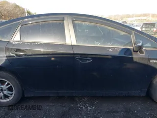 2011 Toyota Prius I with VIN JTDKN3DU6B5301063, listed as a IAAI auction lot 41858696 with 999,999 mi miles. Bid and sale history available at carsss.com. Image 12.