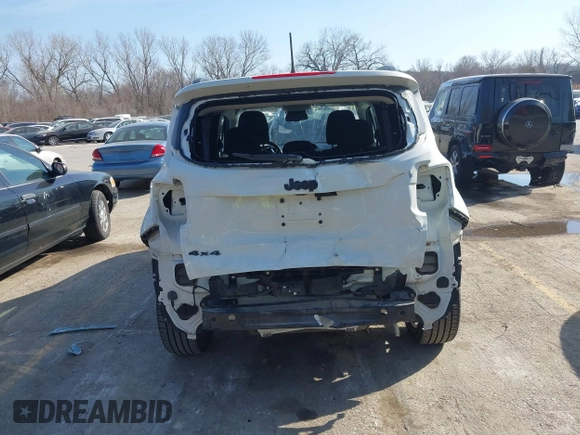 2017 Jeep Renegade Latitude with VIN ZACCJBBB9HPG56028, listed as a IAAI auction lot 41780912 with 55,482 mi miles. Bid and sale history available at carsss.com. Image 17.
