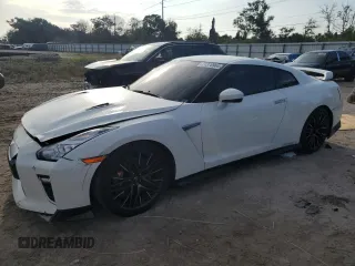 2020 Nissan GT-R Premium z VIN JN1AR5EF0LM100426, wystawiony jako Copart lot #71378964 z przebiegiem Nie podano mil oraz Szkody całkowita. Historia ofert i sprzedaży dostępna na DreamBid. Obrazek 1.